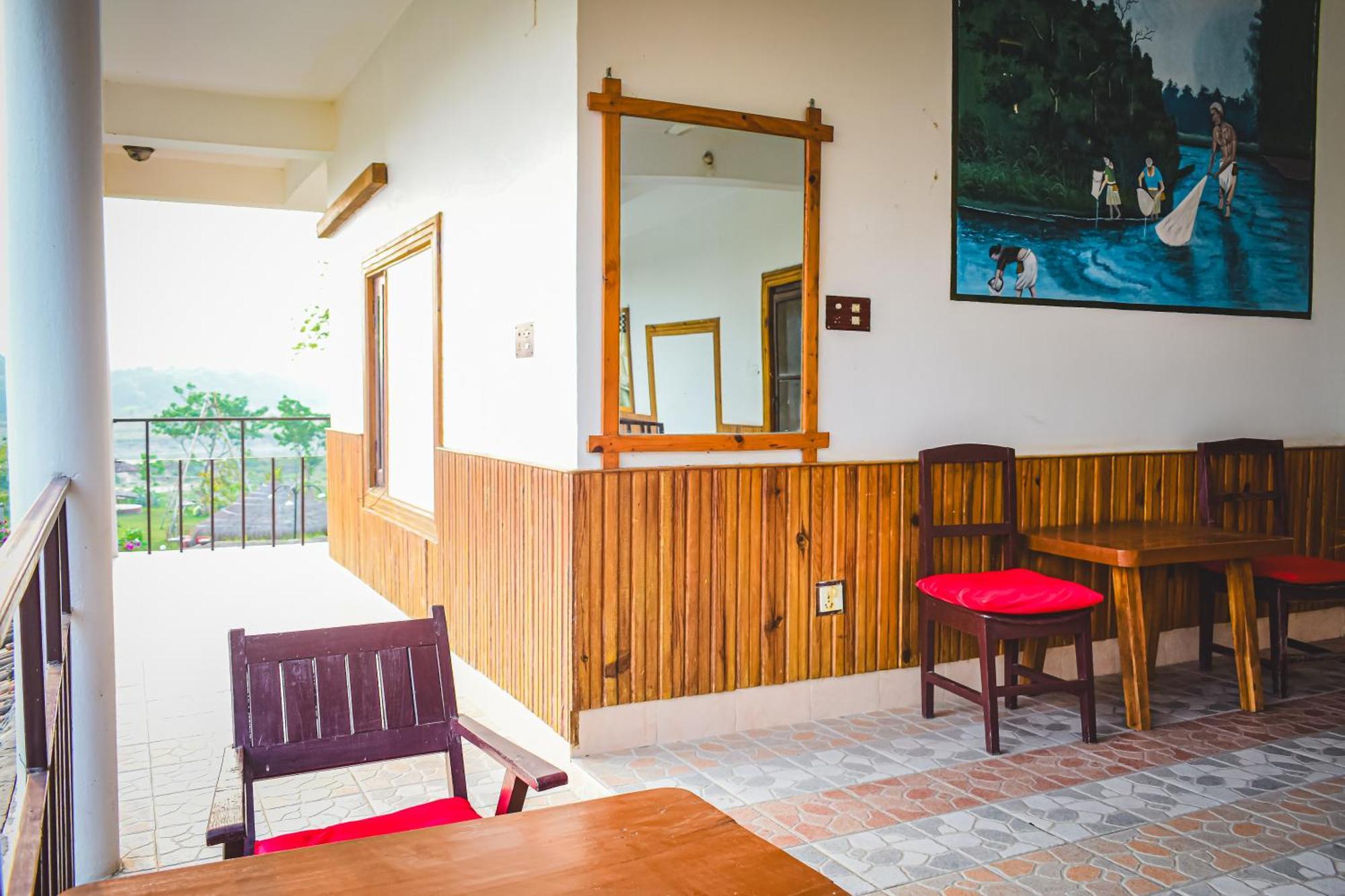 Hotel Riverside With Swimming Pool Sauraha Exterior foto